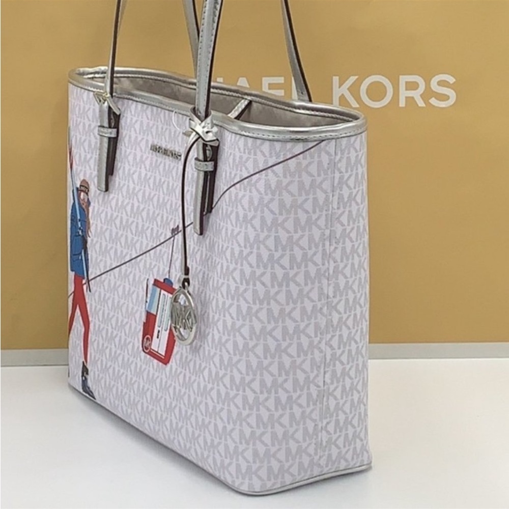 Michael Kors Signature Jet Set Girls Medium Carryall Tote Bright White Multi - Picture 4 of 14